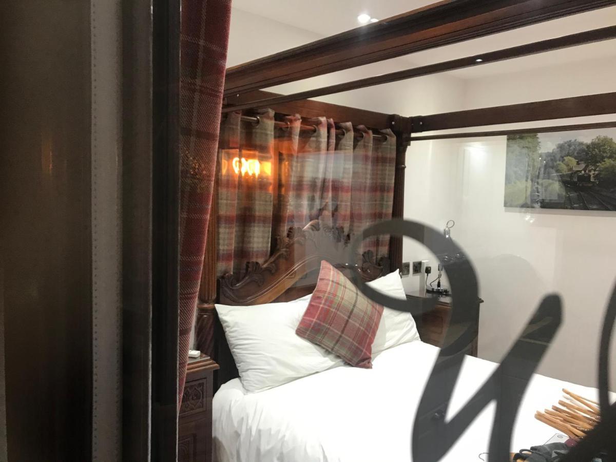 Cheddleton Hot Tub Hide Away Near Alton Towers Staffordshire酒店 外观 照片